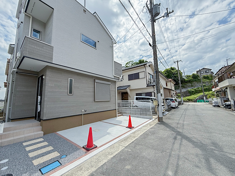 スカイテラス川西緑が丘I外観