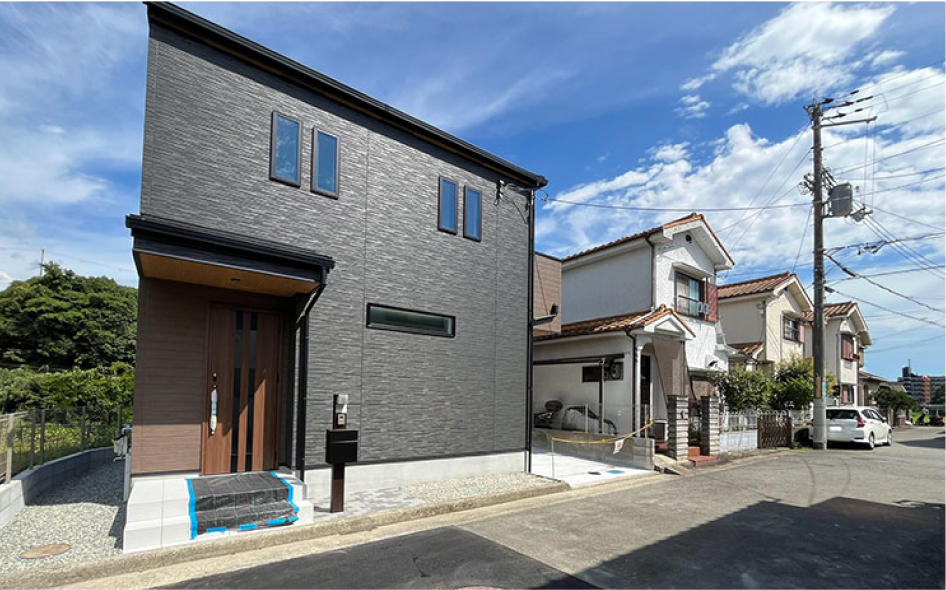 川西緑が丘外観